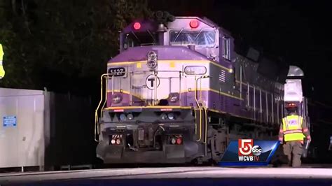 Semi driver hurt in collision with train in Warren County